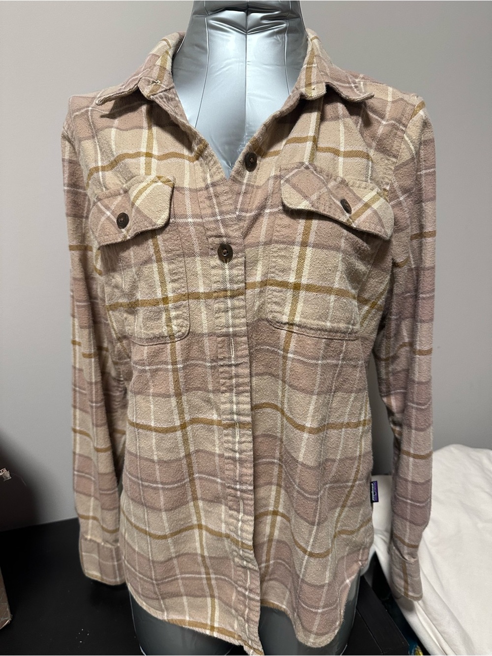 2 for $20 Patagonia Plaid Shirt in Beige, Size M
